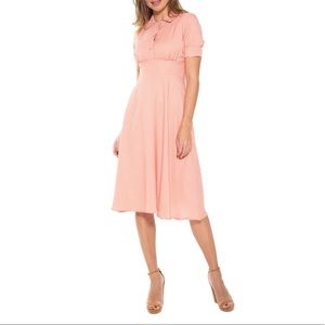 Alexia Admor Invisible zip closure
Collar
Short sleeve, Cap sleeves
Lined